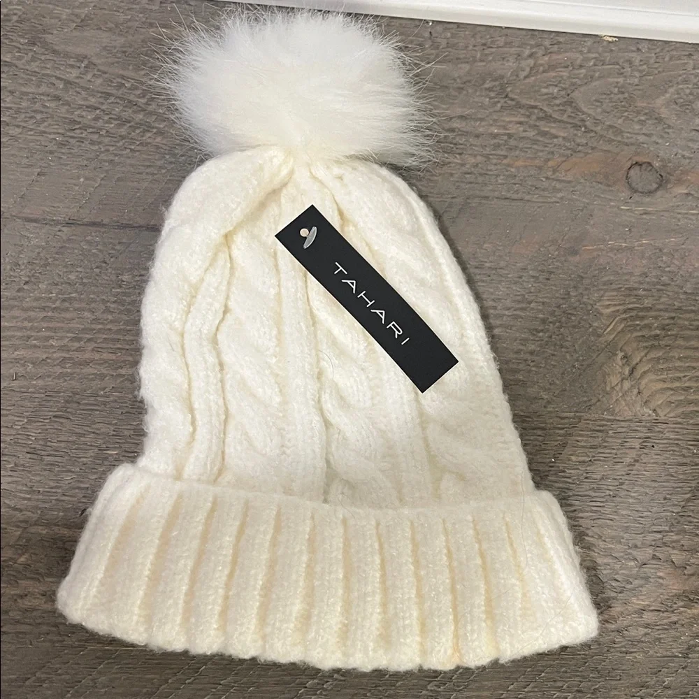 Tahari Cream Knit Winter Beanie with Faux Fur Pom-Pom - NWT